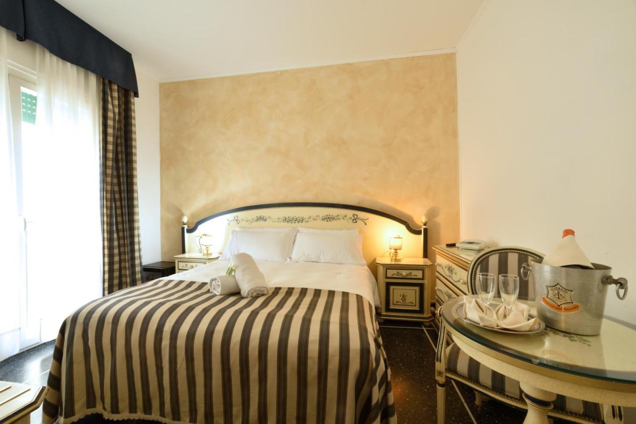 Hotel Morchio Mhotelsgroup Diano Marina Kültér fotó