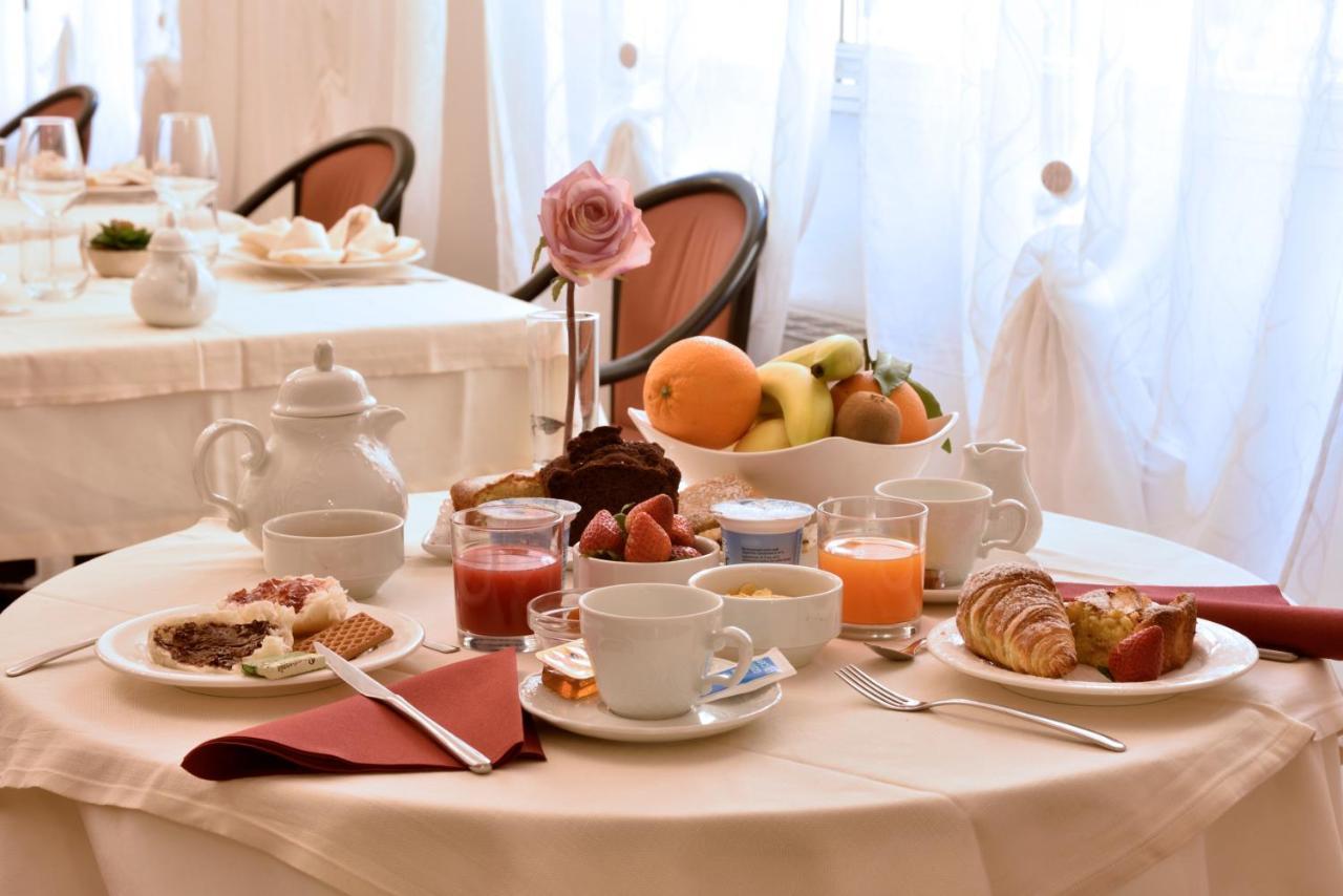 Hotel Morchio Mhotelsgroup Diano Marina Kültér fotó