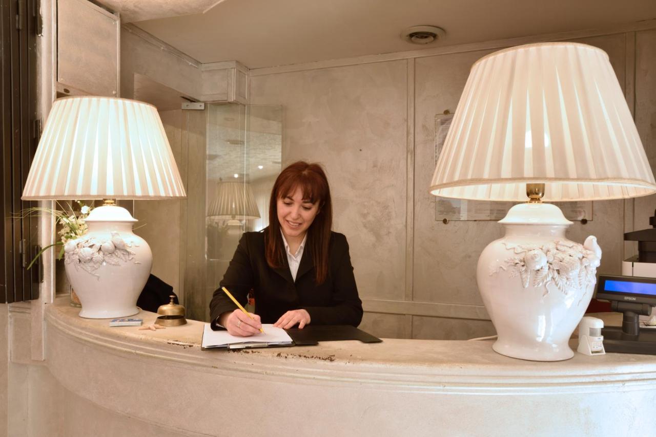 Hotel Morchio Mhotelsgroup Diano Marina Kültér fotó