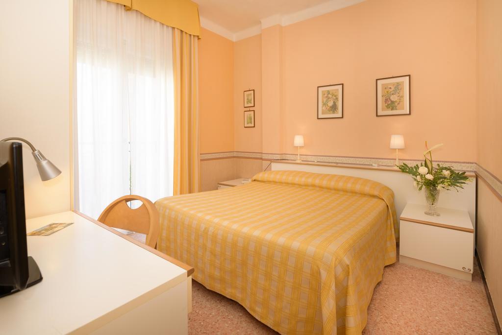 Hotel Morchio Mhotelsgroup Diano Marina Kültér fotó