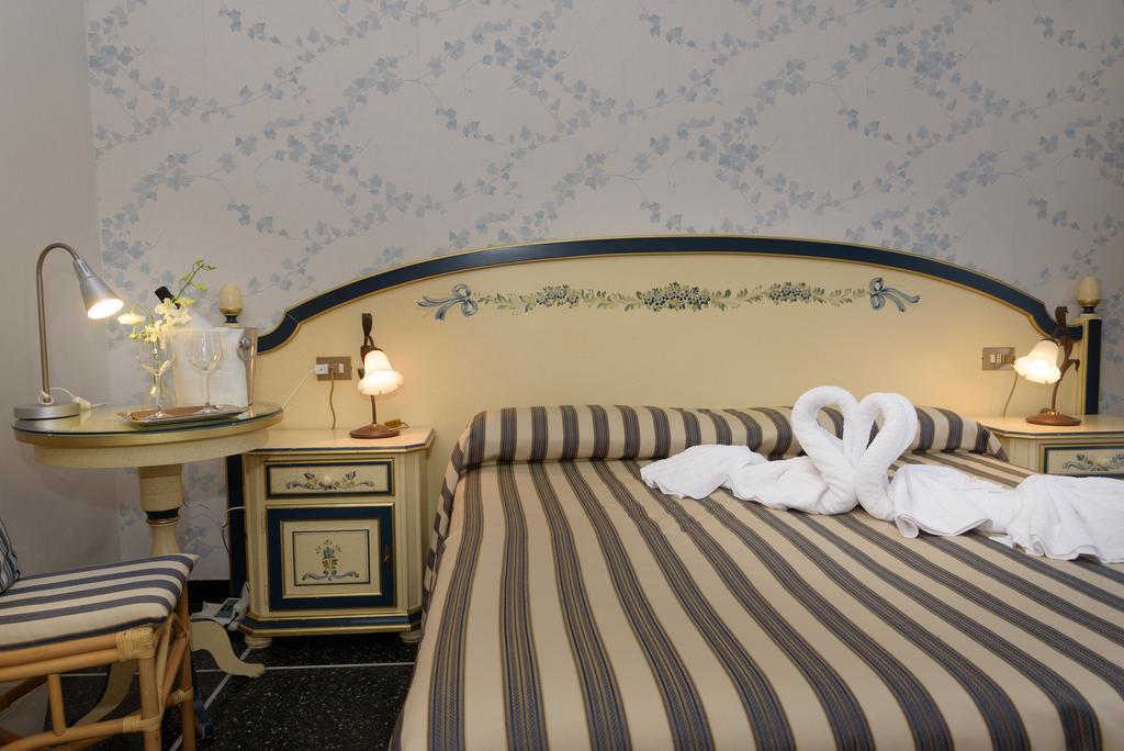 Hotel Morchio Mhotelsgroup Diano Marina Kültér fotó