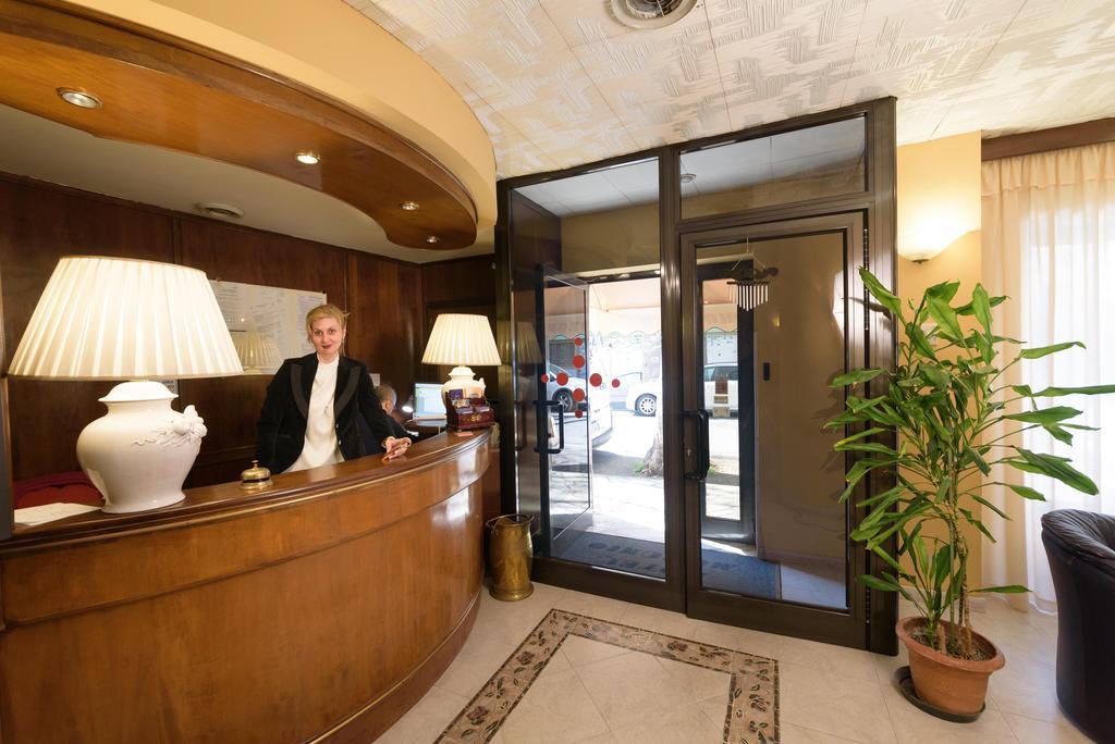 Hotel Morchio Mhotelsgroup Diano Marina Kültér fotó
