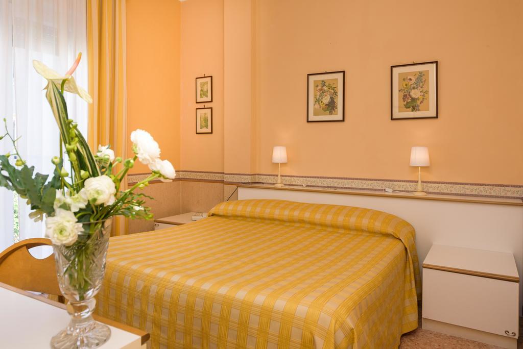 Hotel Morchio Mhotelsgroup Diano Marina Kültér fotó