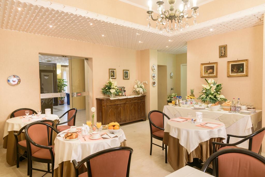 Hotel Morchio Mhotelsgroup Diano Marina Kültér fotó