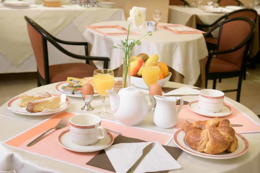 Hotel Morchio Mhotelsgroup Diano Marina Kültér fotó